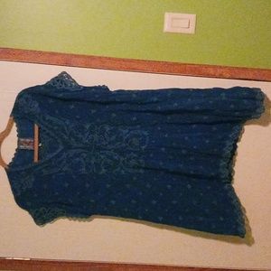 Gorgeous blue sleeveless Johnny was size large